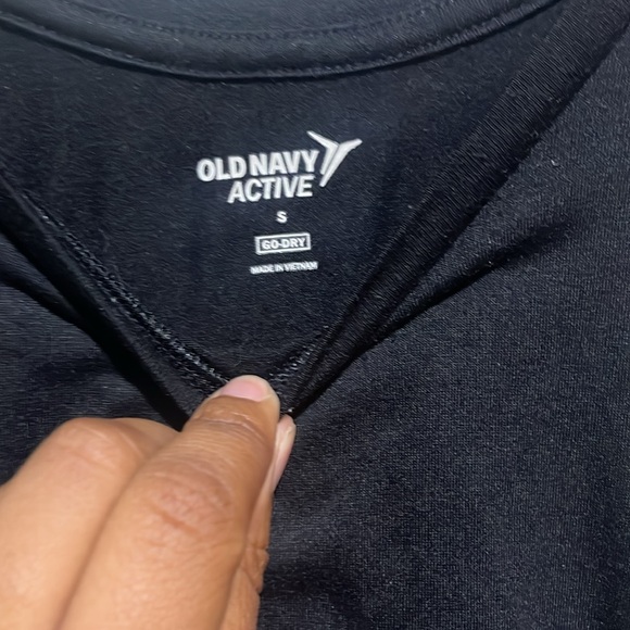 🎃3 for $10 Old Navy Active black tank - Picture 3 of 4